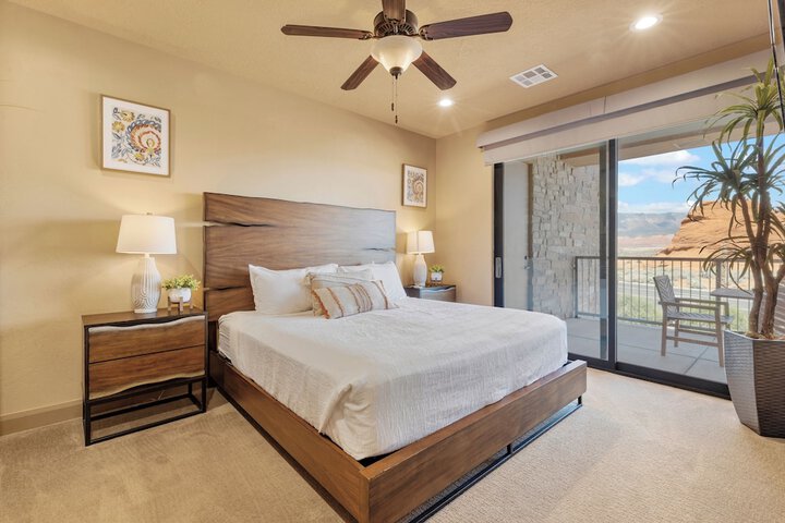 Room 40 of 177