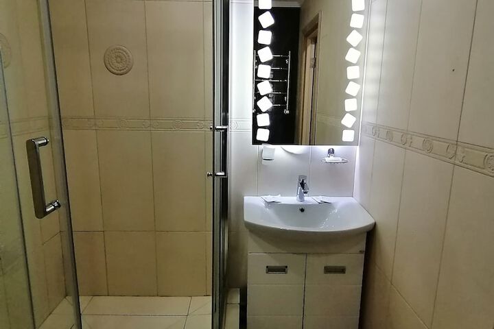 Room 58 of 73