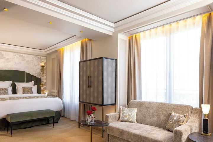 Room 15 of 40