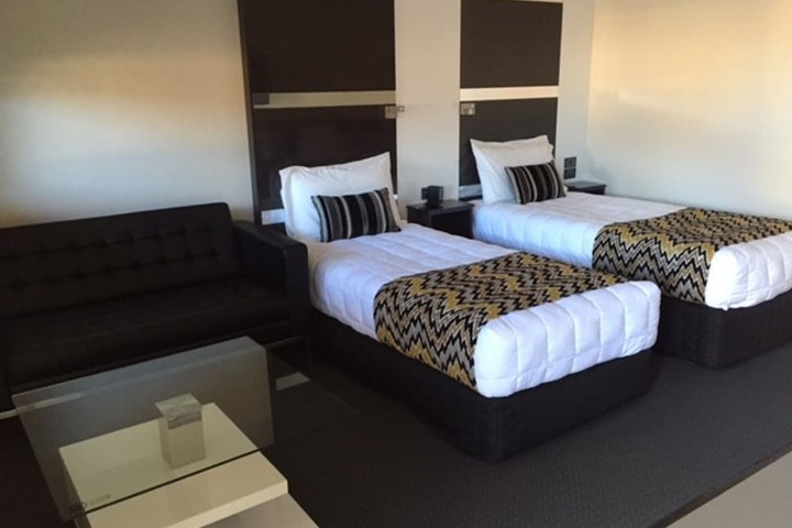 Room 6 of 30