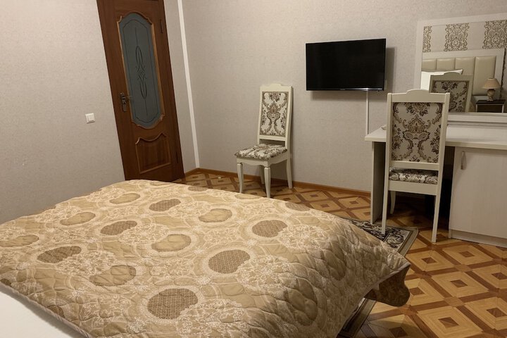 Room 16 of 22