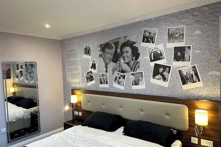 Room 9 of 117