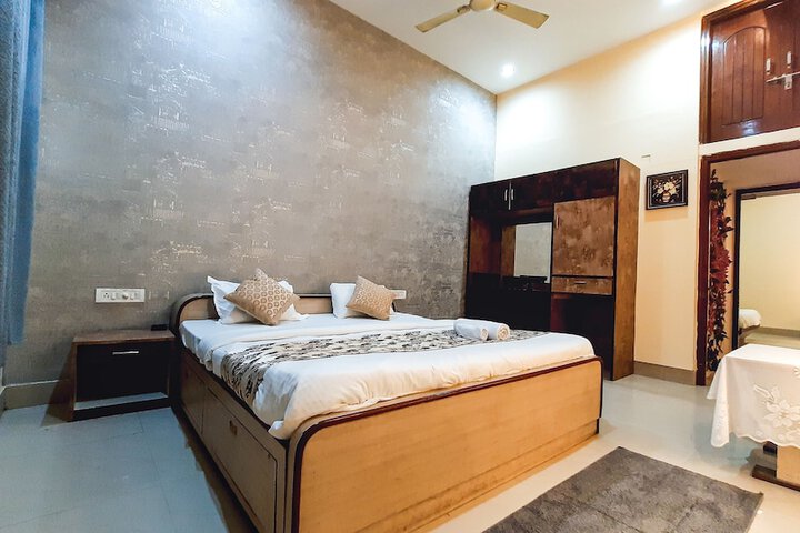 Room 4 of 45