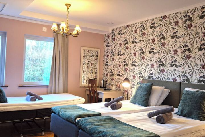 Room 47 of 68