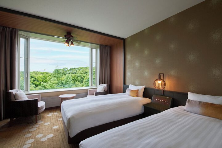 Room 27 of 173