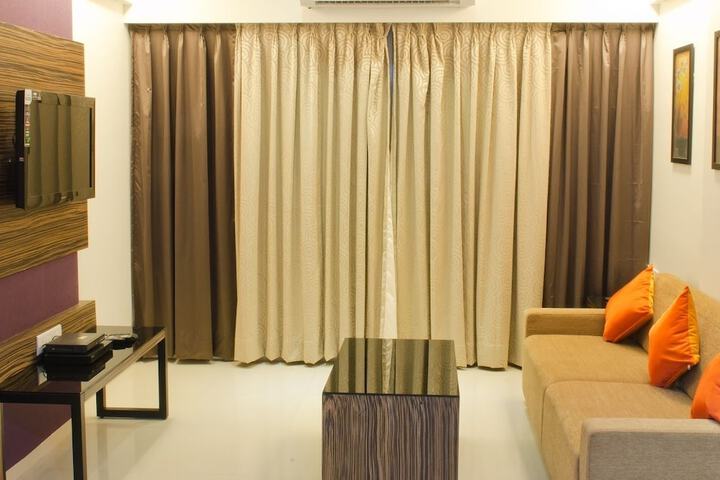 Room 10 of 25