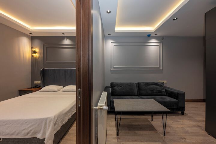 Room 25 of 58