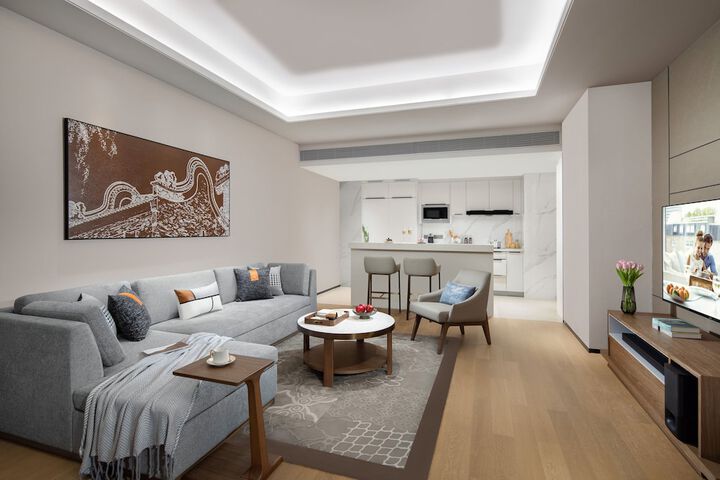 Room 10 of 74