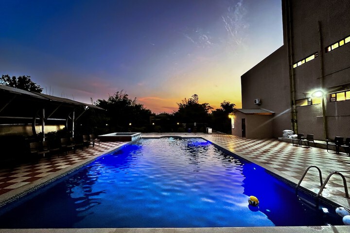 Pool 14 of 47