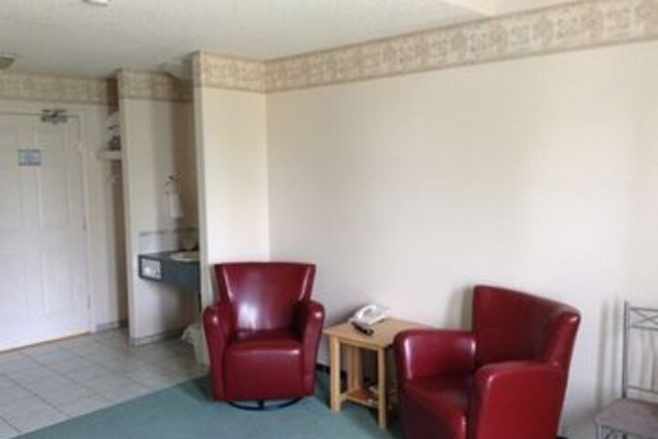 Room 43 of 53