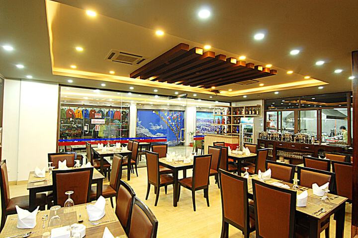 Dining 59 of 70