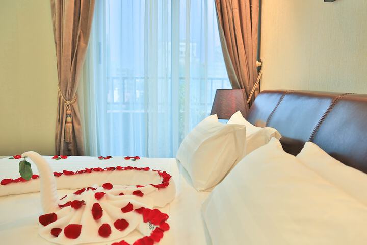 Room 21 of 49