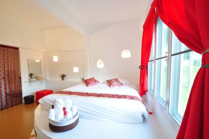 Room 8 of 44