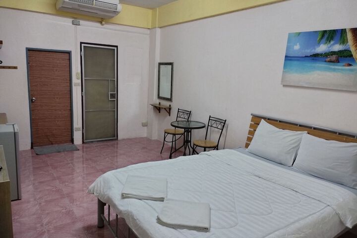 Room 13 of 46