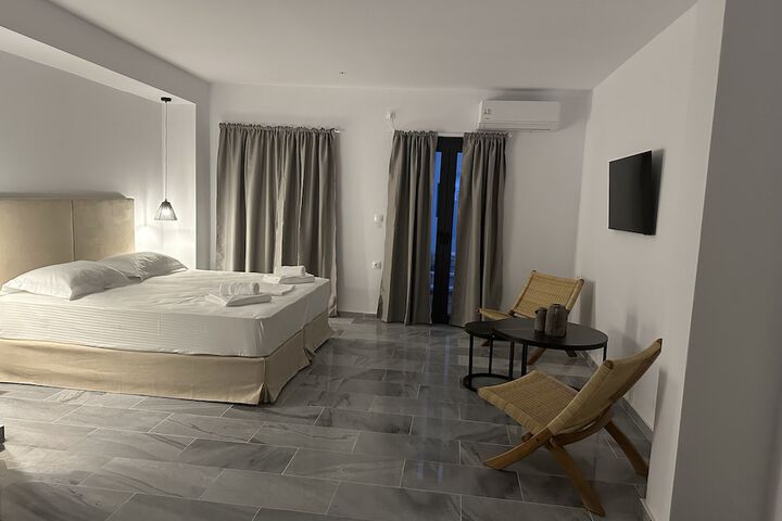 Room 14 of 50