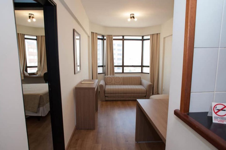Room 10 of 30
