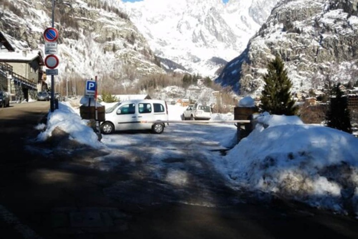RV or truck parking