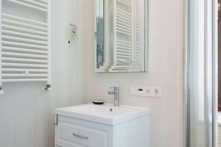 Room 154 of 208