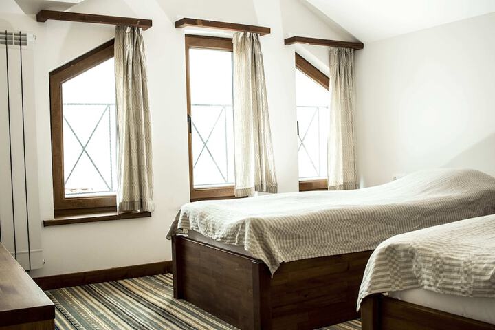 Room 26 of 30