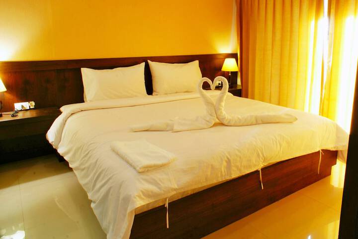 Room 15 of 105