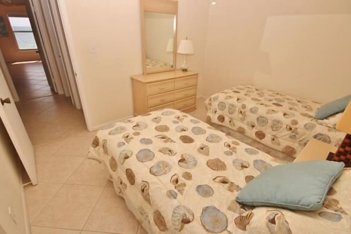Room 6 of 264