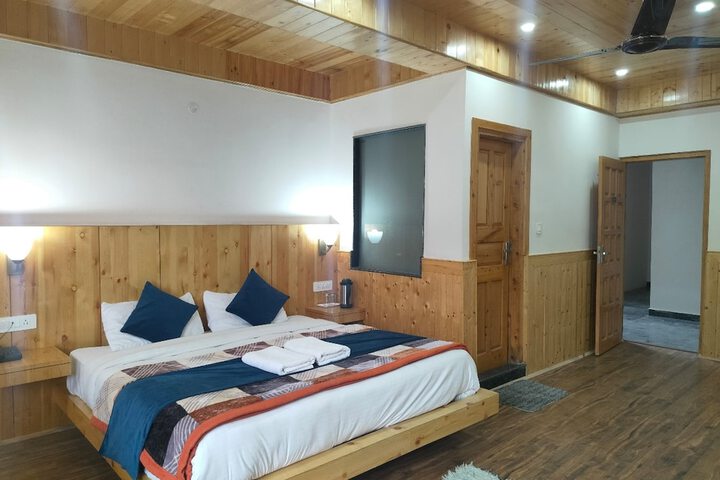 Room 11 of 22