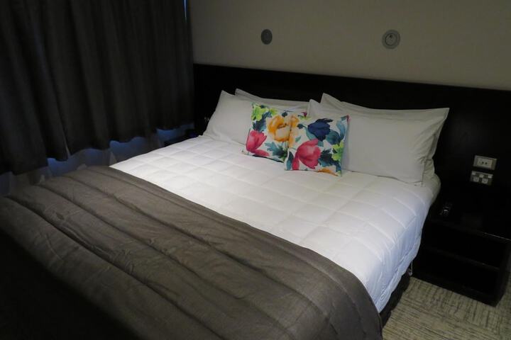 Room 14 of 64