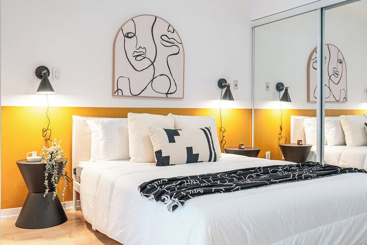 Room 42 of 87