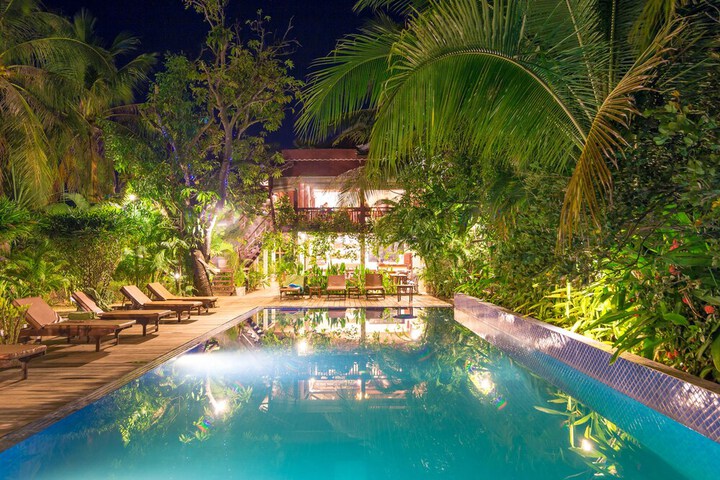 Pools & Facilities