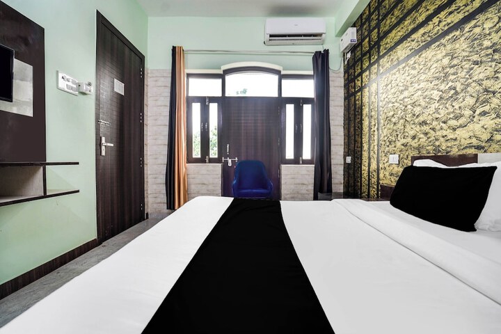 Room 7 of 36