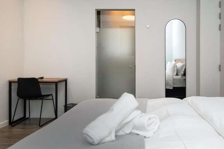 Room 33 of 44