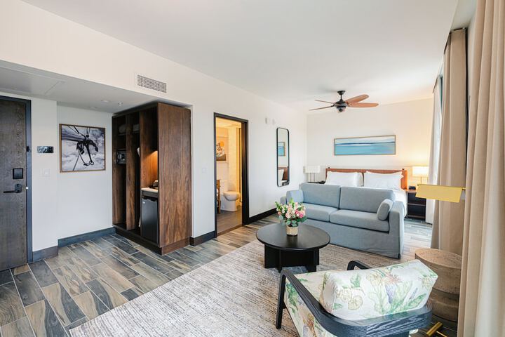 Room 9 of 40