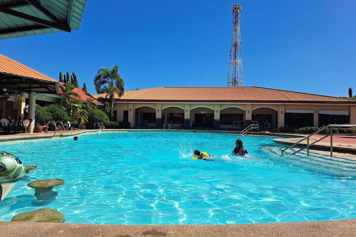 Pool 78 of 199