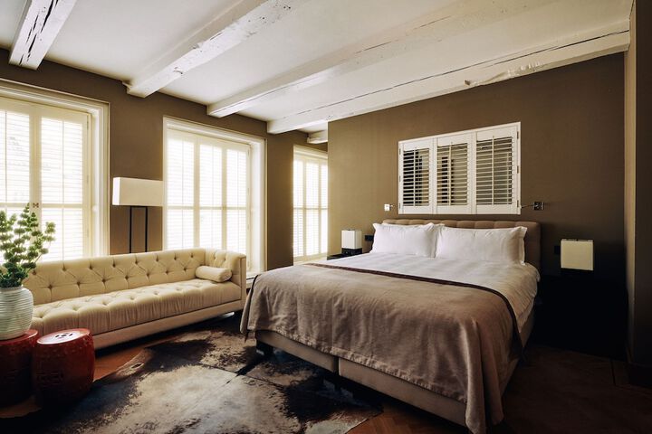 Room 17 of 55