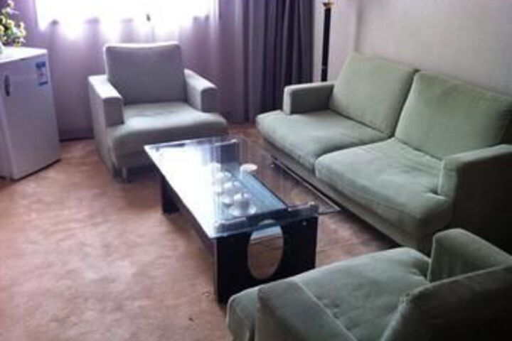 Room 9 of 31