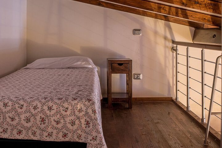 Room 17 of 20
