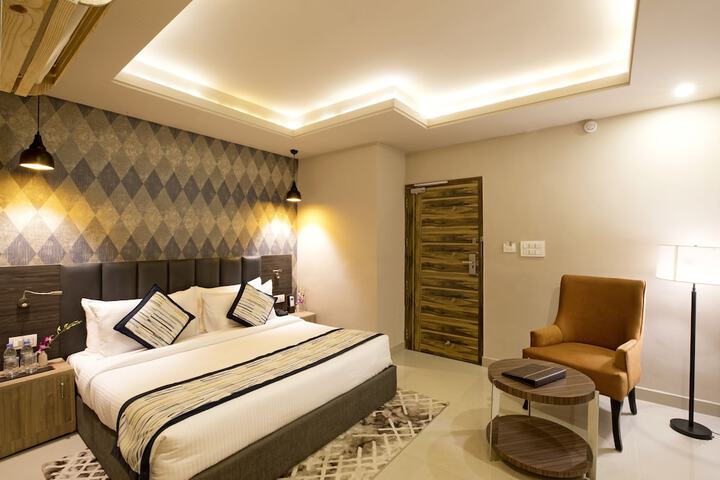Room 18 of 52