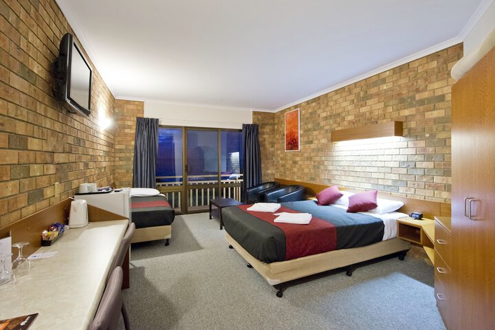 Room 7 of 55