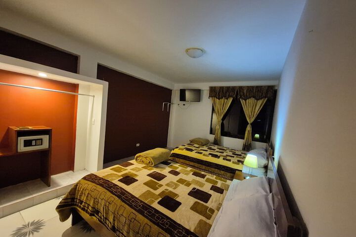 Room 11 of 19