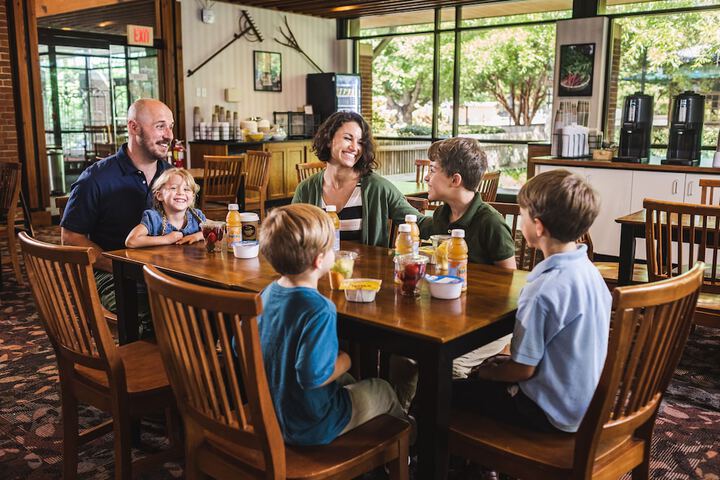 Breakfast area