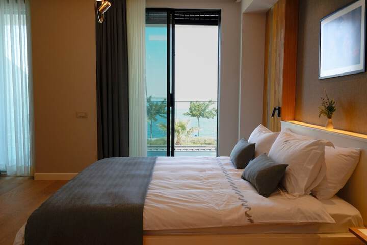 Room 45 of 91