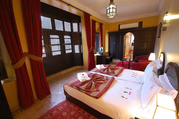 Room 10 of 180