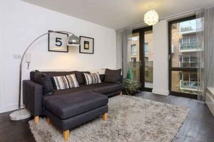 Luxury East London Flat Sleeps 6