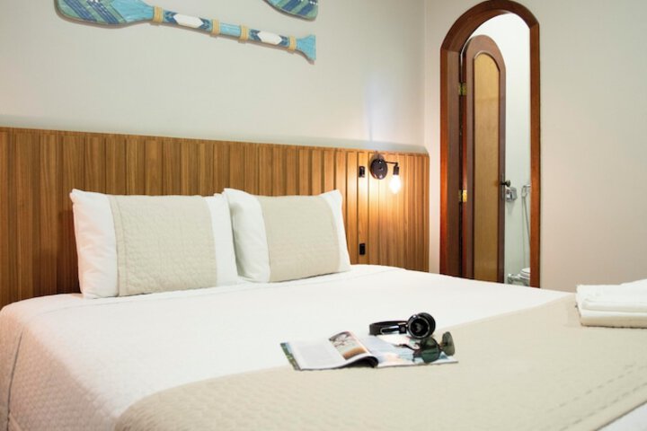Room 14 of 76