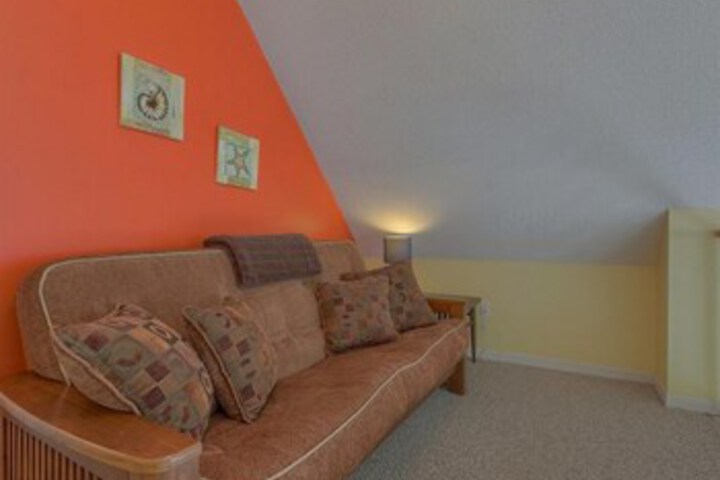 Room 57 of 122