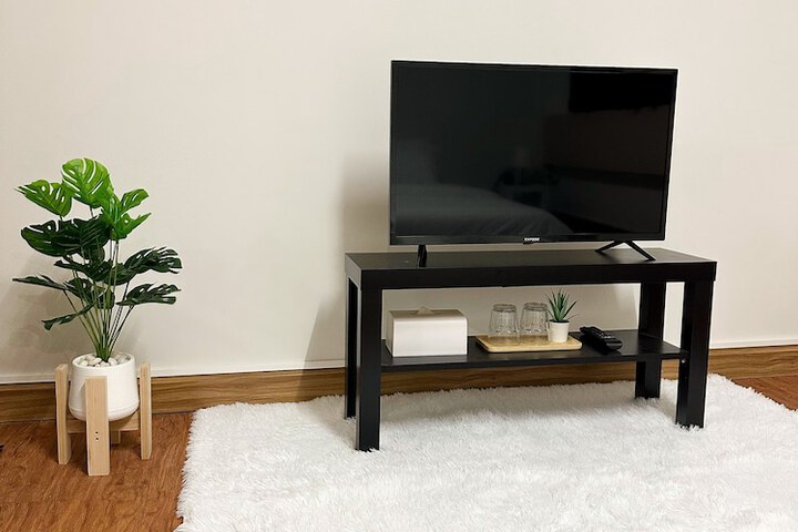 Room 10 of 80