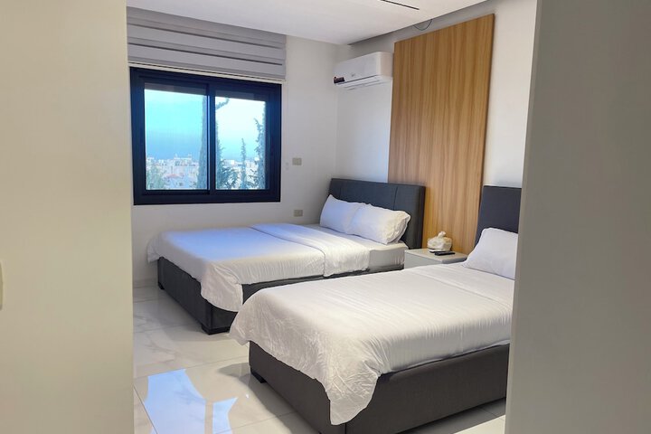 Room 17 of 43