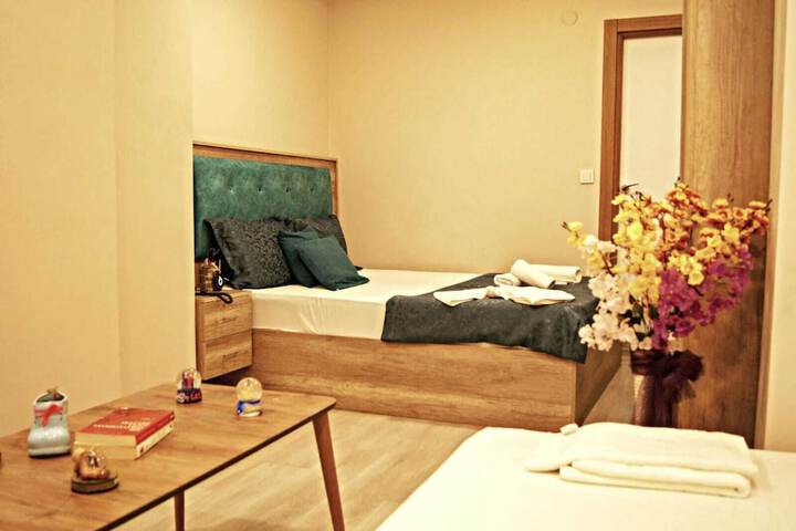 Room 15 of 18