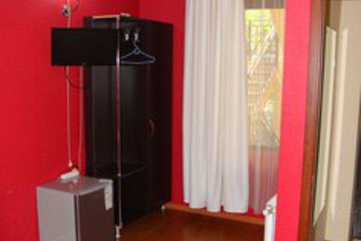 Room 17 of 30