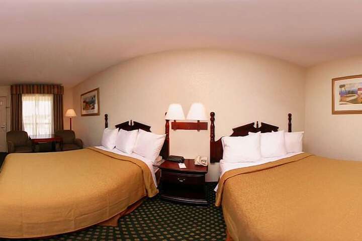 Room 7 of 34